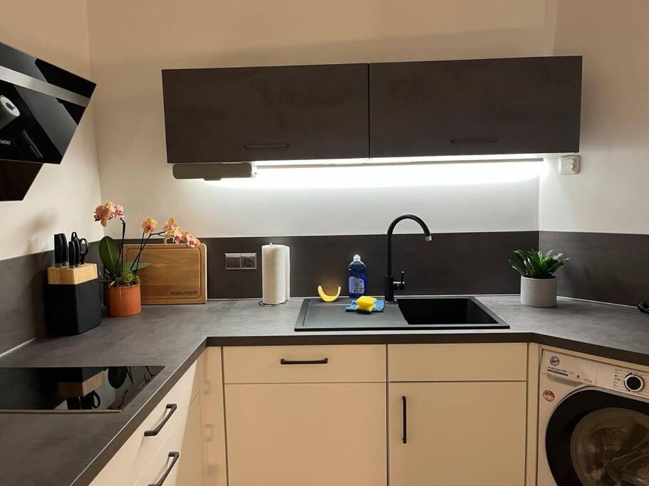 Neu Sanierte Wohnung Fuer 2-4 P Eschwege Zewnętrze zdjęcie