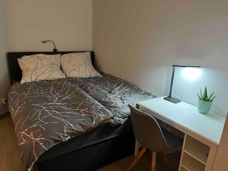 Neu Sanierte Wohnung Fuer 2-4 P Eschwege Zewnętrze zdjęcie